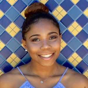 Meet your Posher, Shelbie